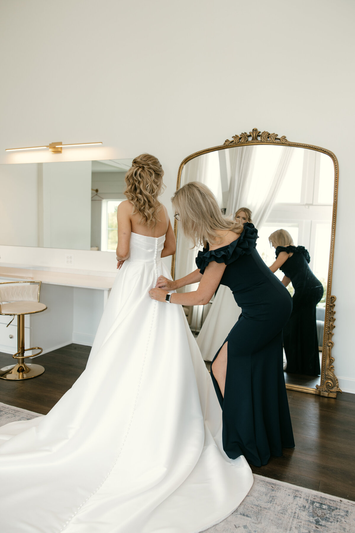 Abigail Anne Photography Colorado and Chicago Wedding and Couples Photographer — Portfolio Featured Story — Bethany and Leo's Wedding 13