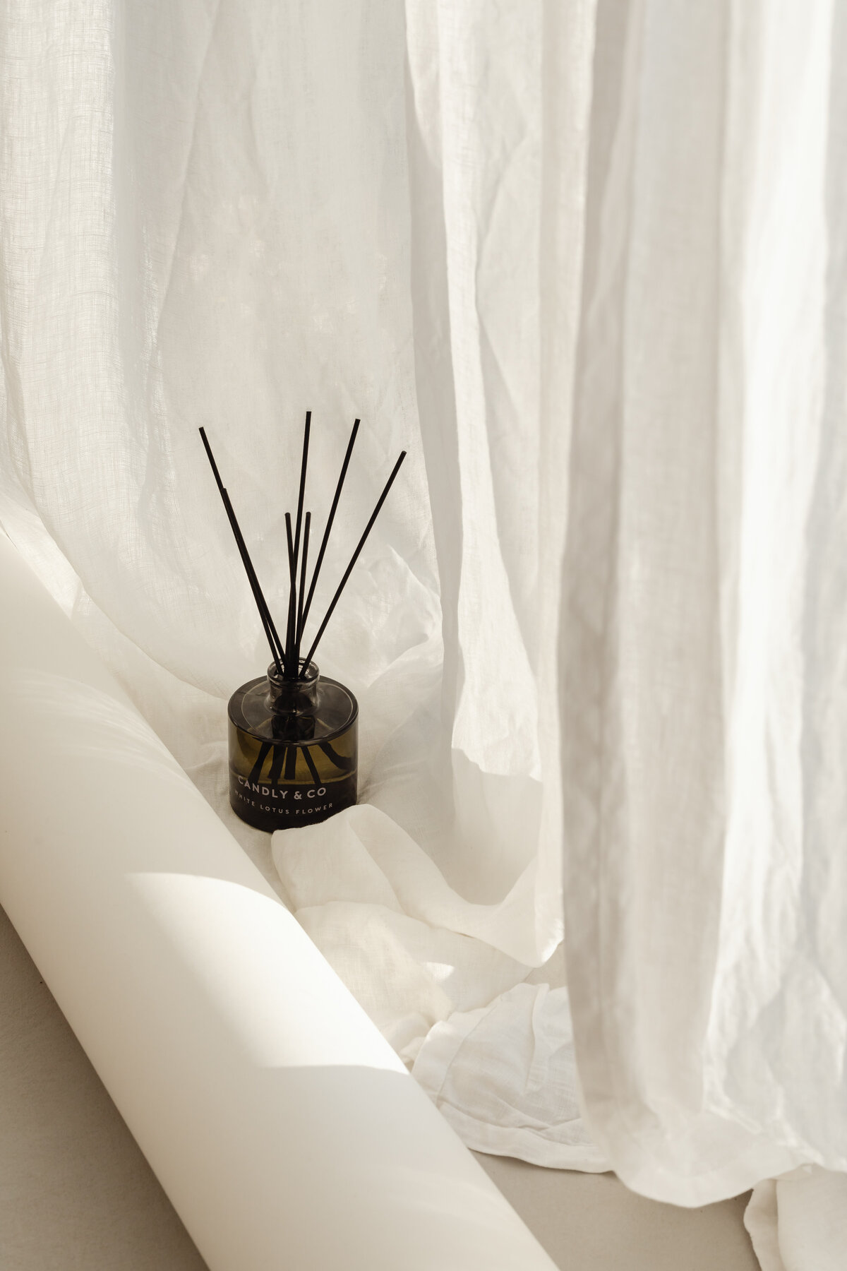 kaboompics_candles-and-diffusers-candly-fragrances-product-packaging-design-29809