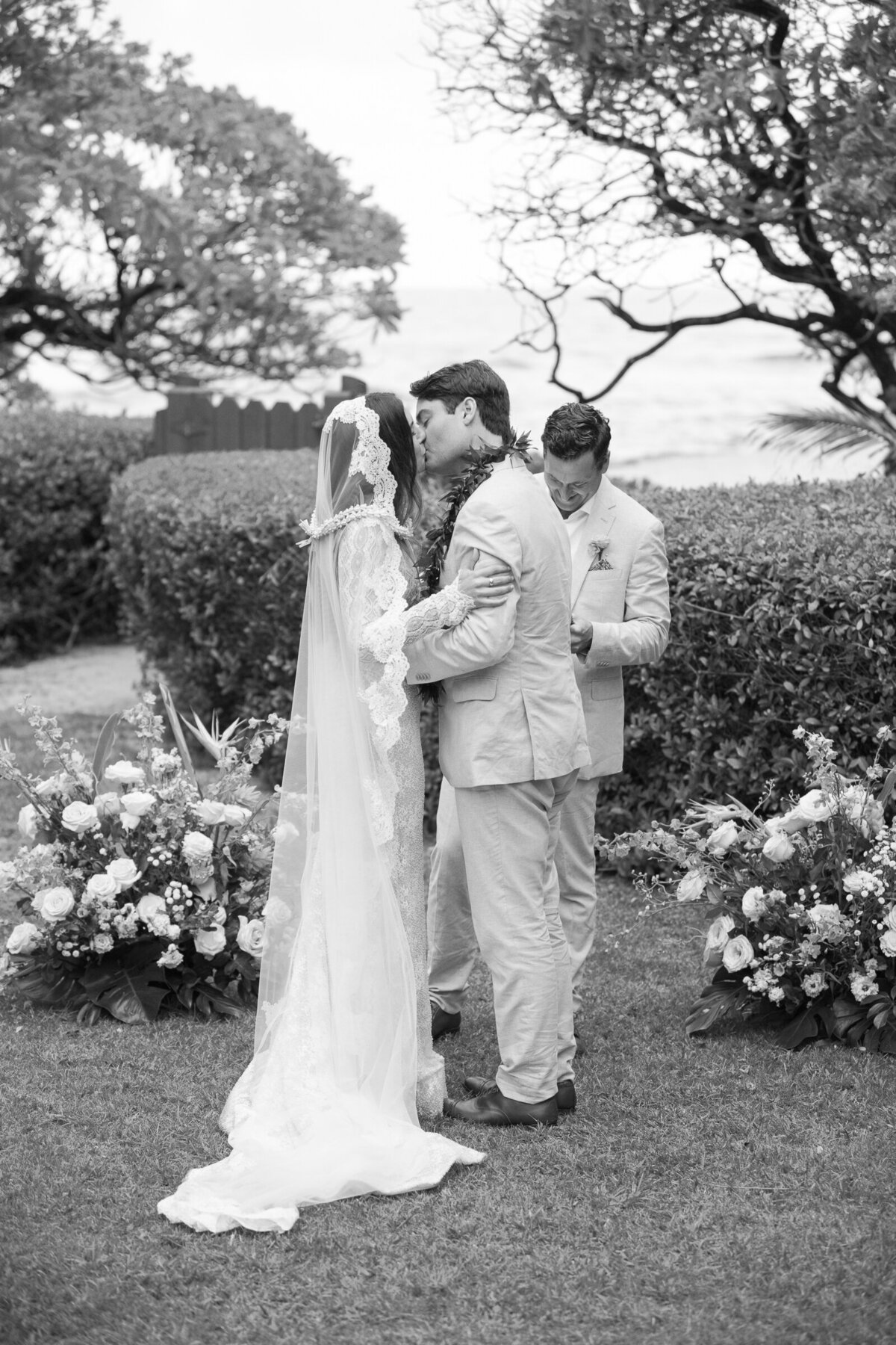 Na-Aina-Kai-Wedding-Photographer-30