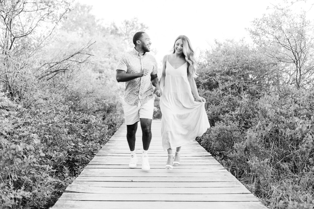 Kettle-Cove-Spring-Maine-Beach-Engagement-Photography_0012