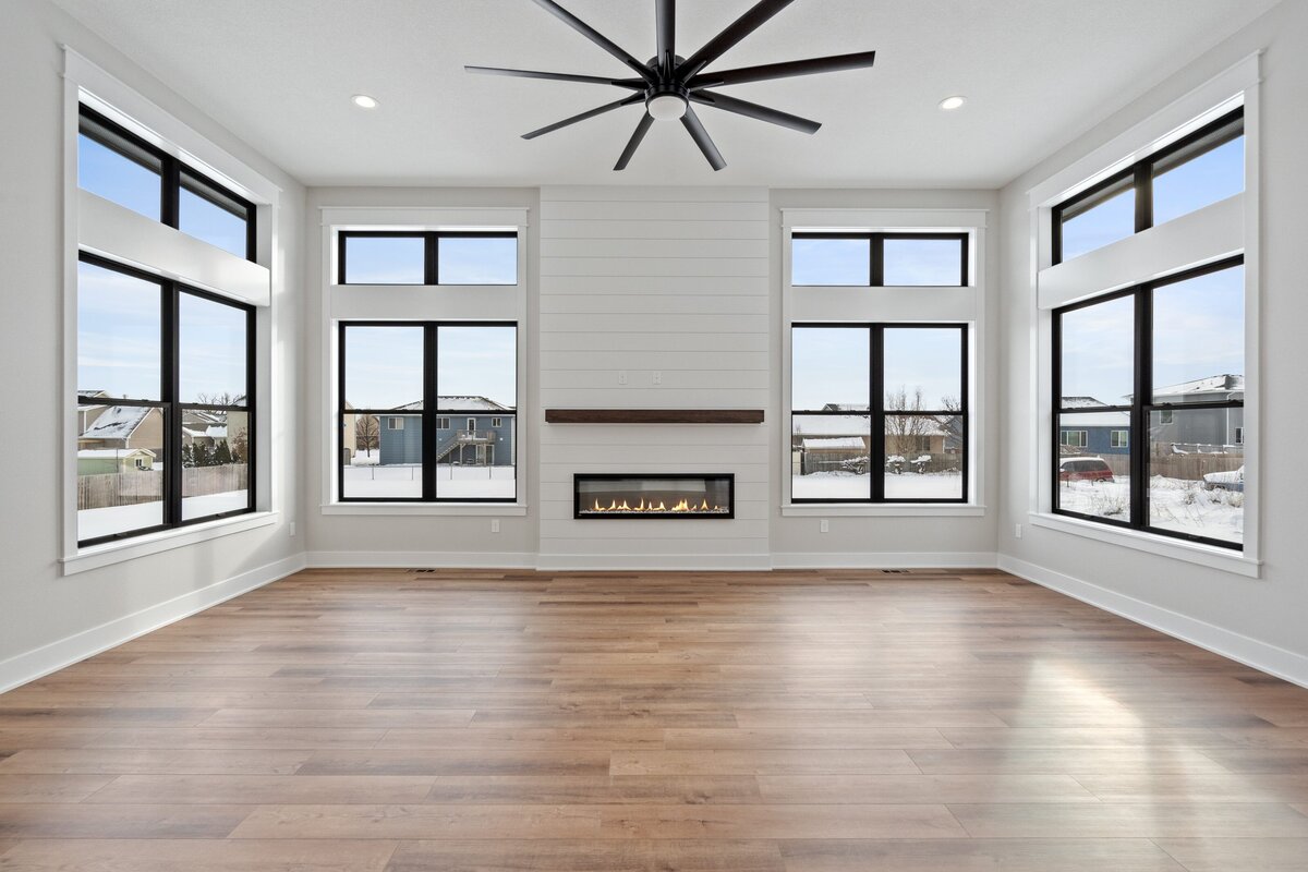 14-139 407 2nd St NW