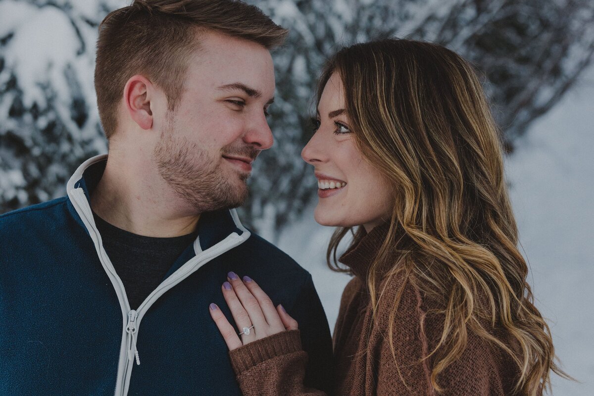 173AlaskaEngagementJessica & Daniel