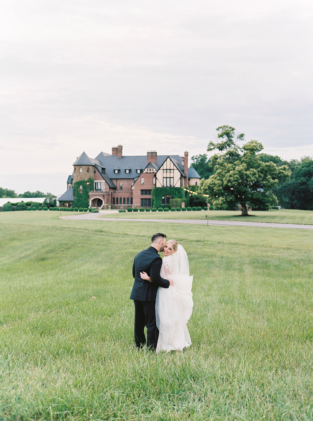 Dover_Hall_Virginia_Wedding_Photographer_Natalie_Jayne_Photography_-09