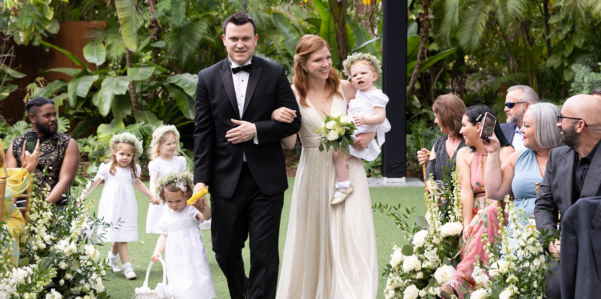Villa-Woodbine-Lucy-Sebastian-Wedding-Entourage-Claudia-Amalia-Photography