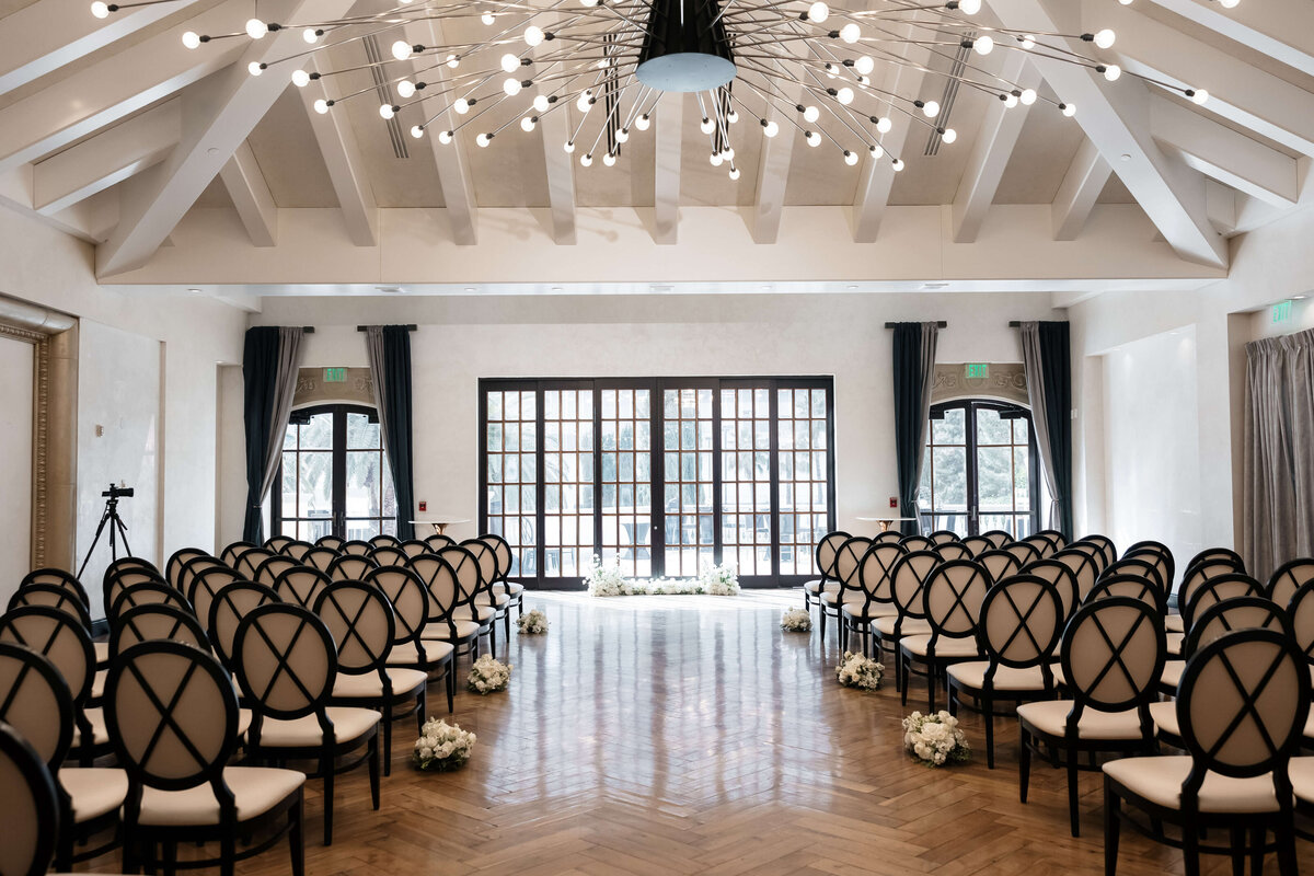 55riskyexposure_andrea-george_las-vegas-elopement-photography