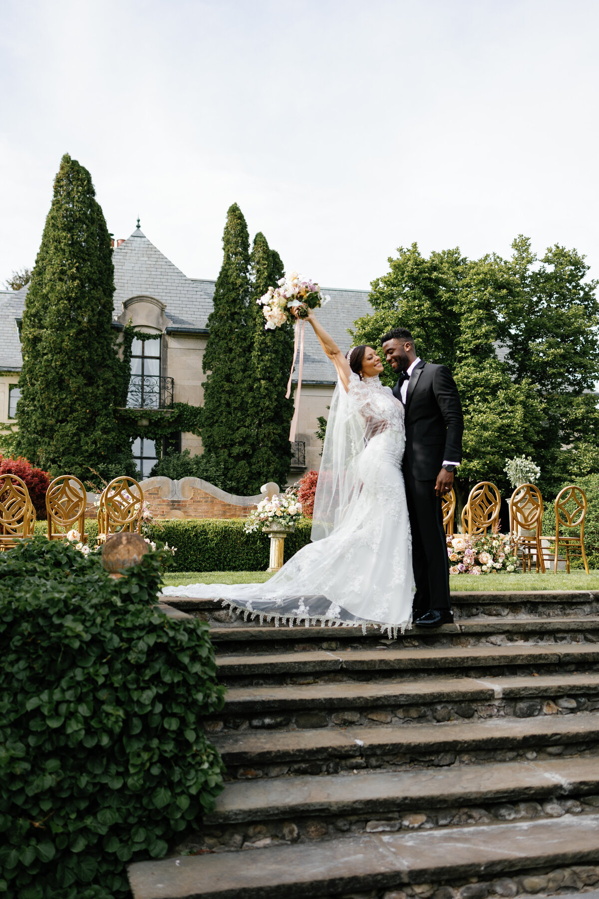 Alasandra Photography Michigan & Destination Wedding Photographer Editorial Weddings Photography Western Michigan Detroit Chicago Destinations Danielle Babcock40