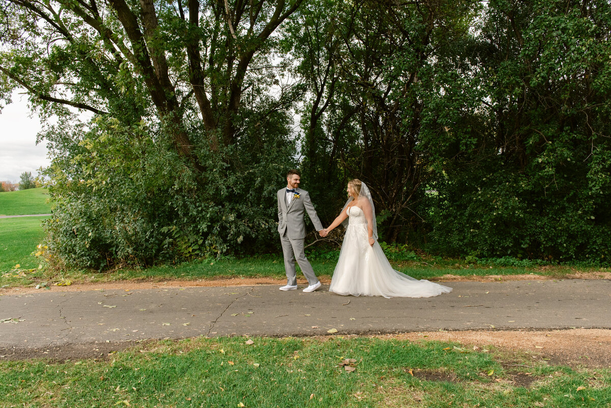 6344-Engagement Photography Nicole Hollenkamp St Cloud MN Central MN