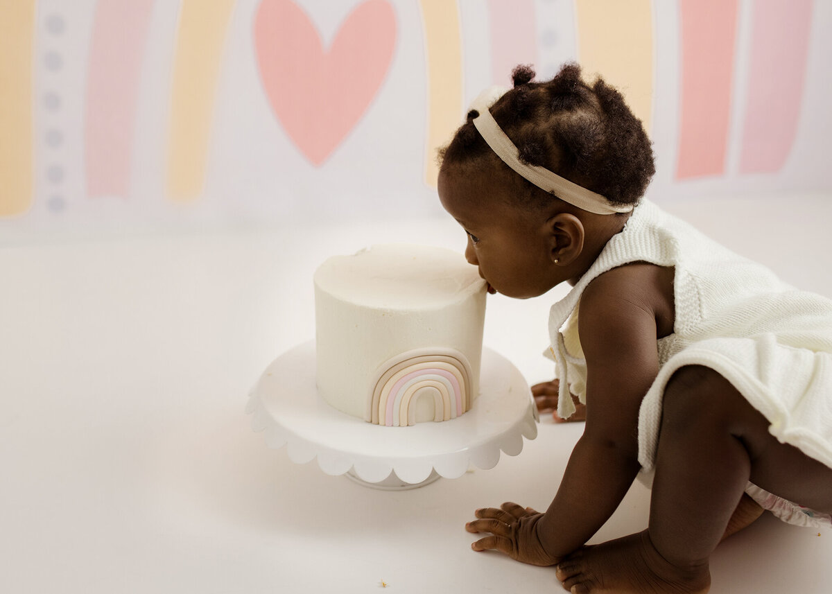 Abigail Cake Smash Final (8)