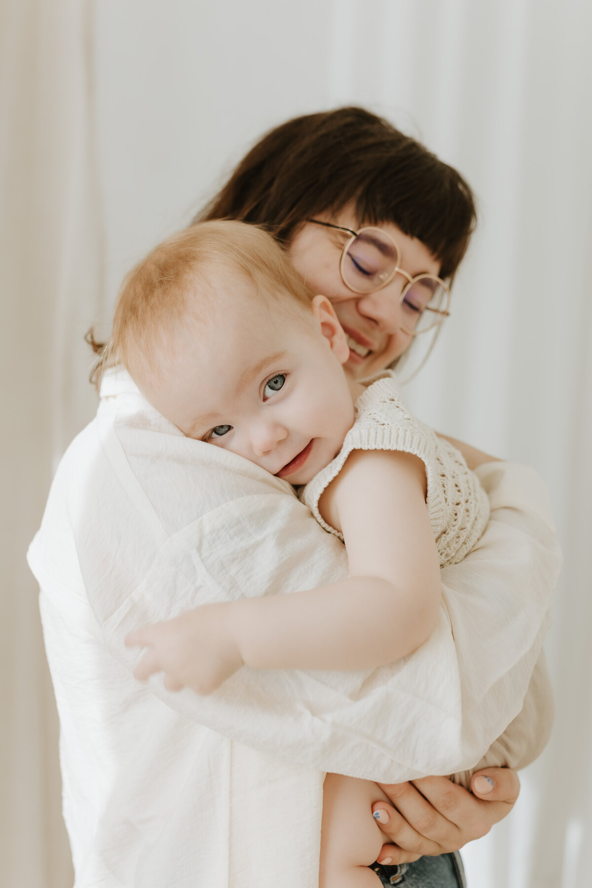 intimate motherhood shoot Sint-niklaas - Pictures by Jess