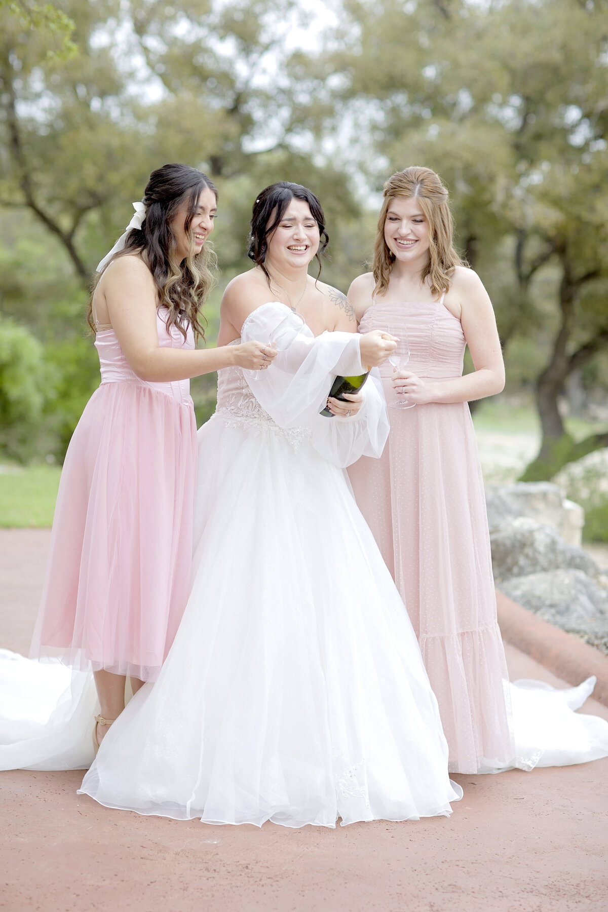oaks at heavenly-robin rogers photography-champagne-san antonio wedding photography