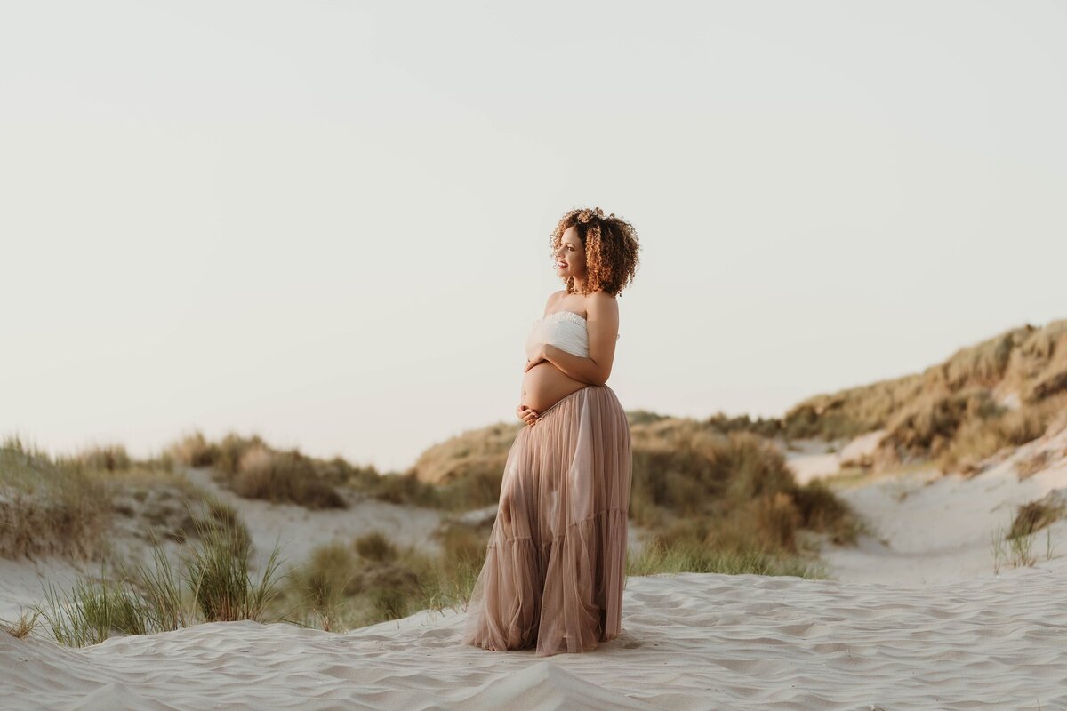 Zwangerschapsshoot strand en duinen