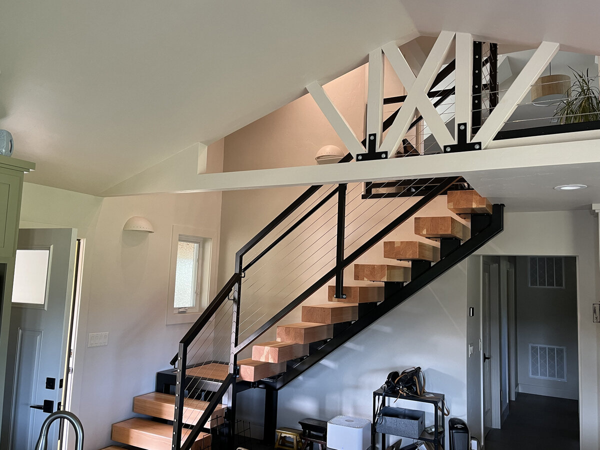 residential-floating-stairs-with-doug-fir-steps