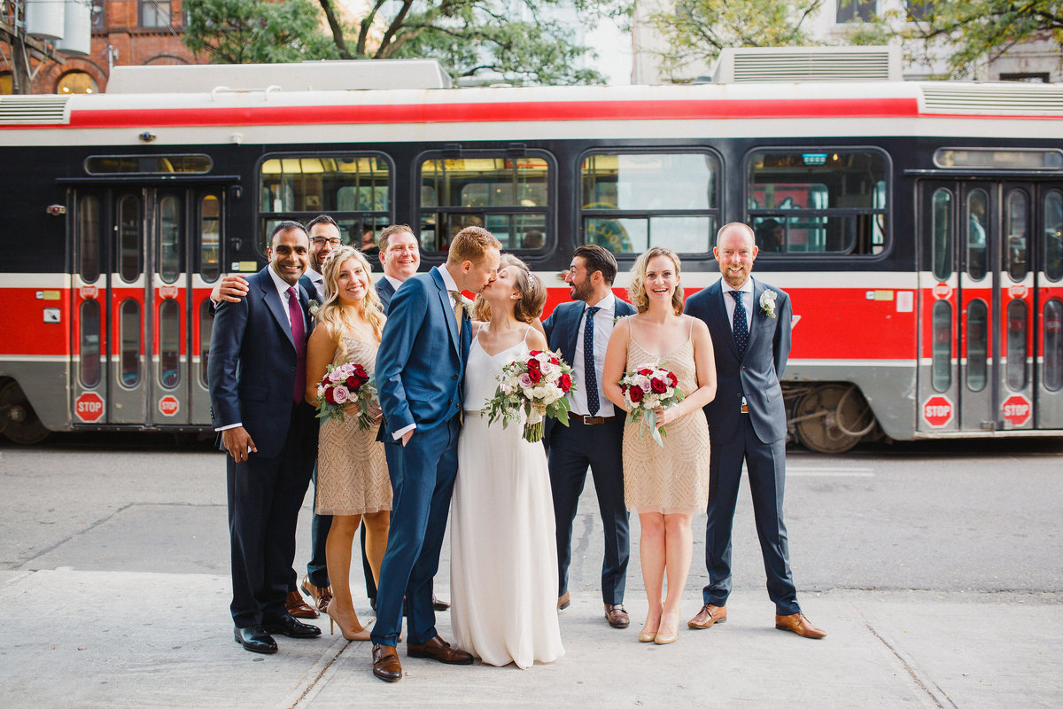 Toronto Wedding Photographer Gallery 2020_WeeThreeSparrowsPhotography_328