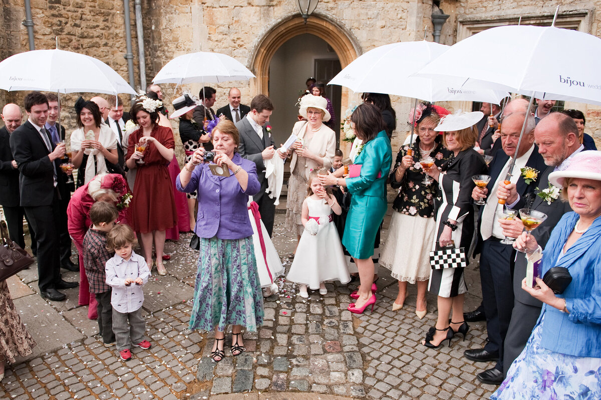 Notley-Abbey-wedding-photography-1081
