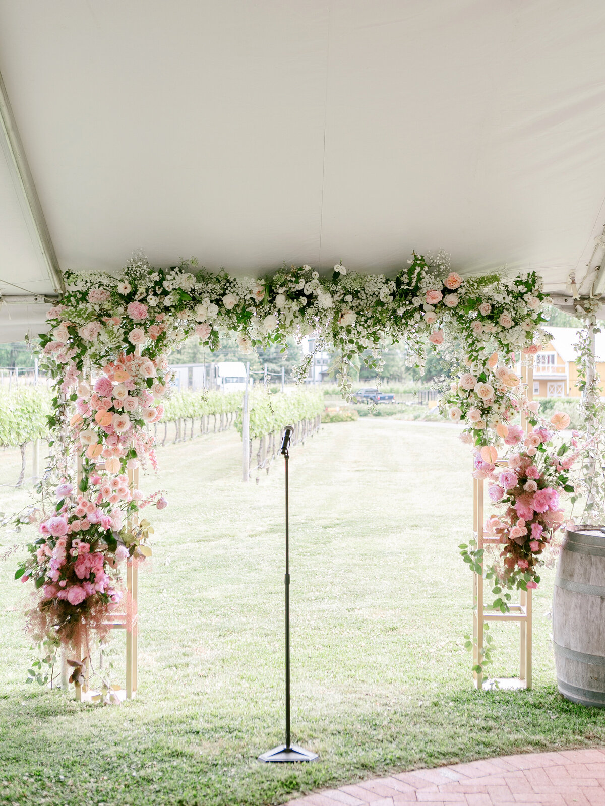Ashley&Katie-WillowCreekWinery-EmilyWrenPhotography-062