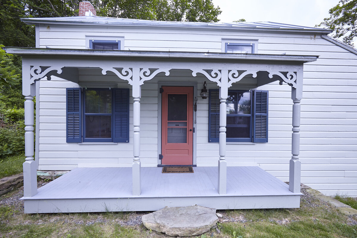 Porch after 321