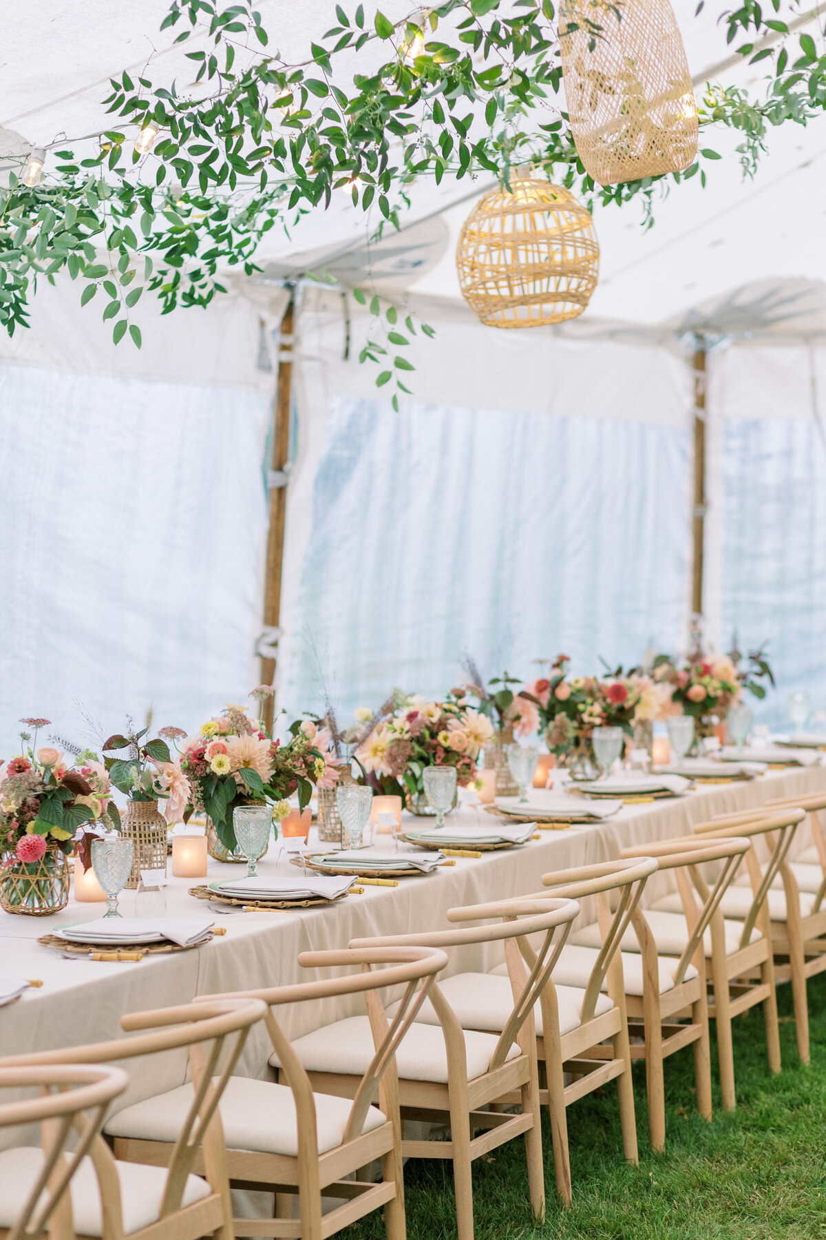 tented-rehearsal-dinner-elegant-table