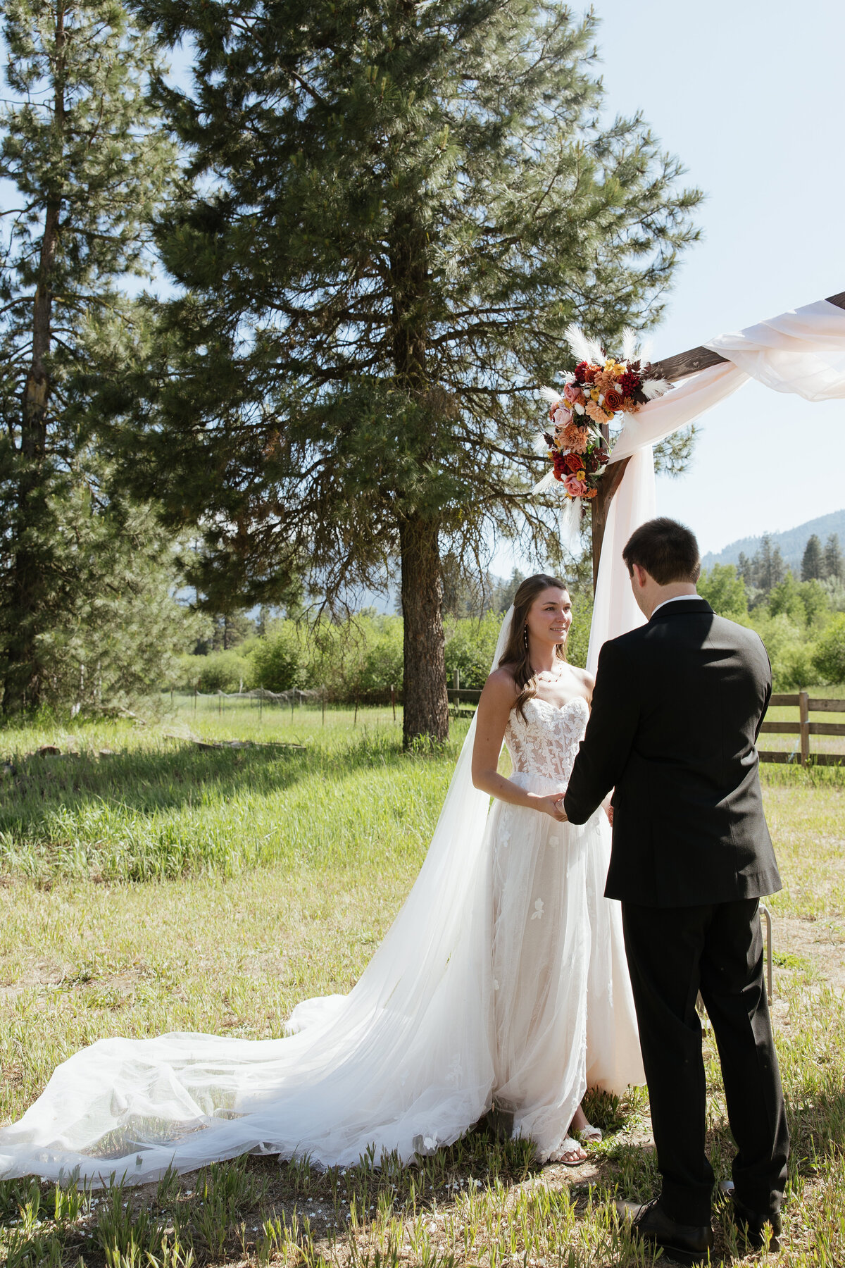 jennifer-marcilliat-idaho-wedding-photographer---97