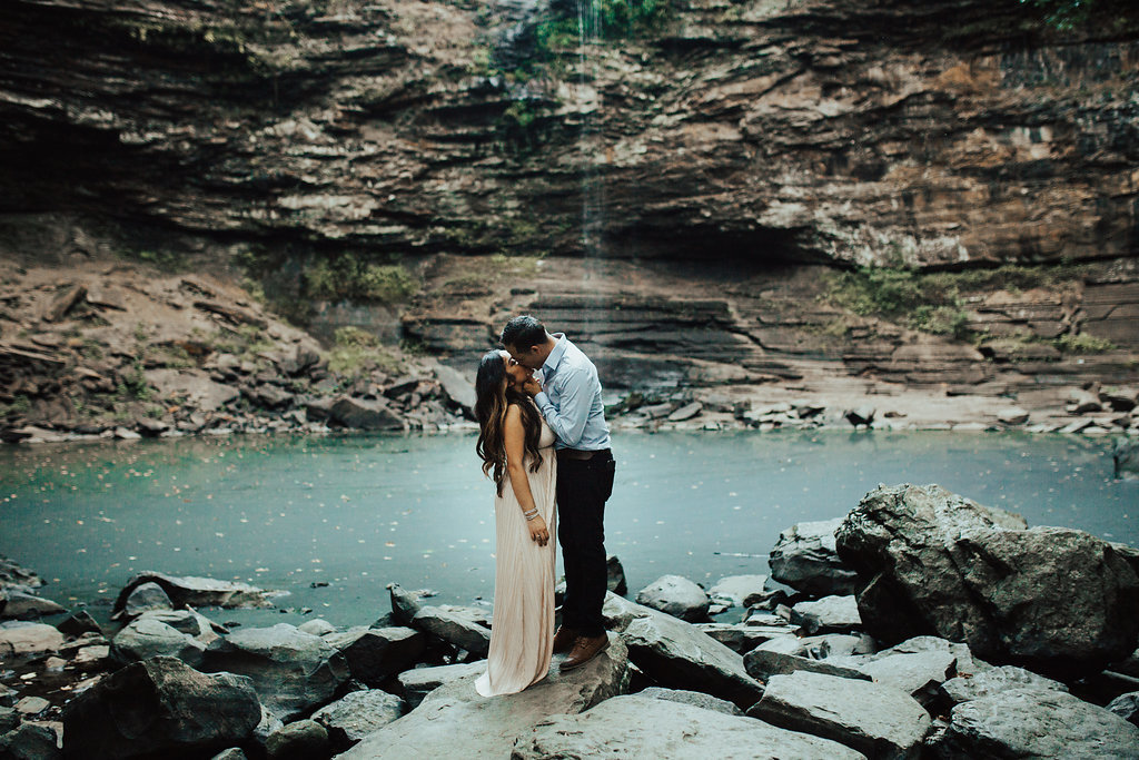elvia-and-ivan-petit-jean-state-park-adventerous-engagement-session-17