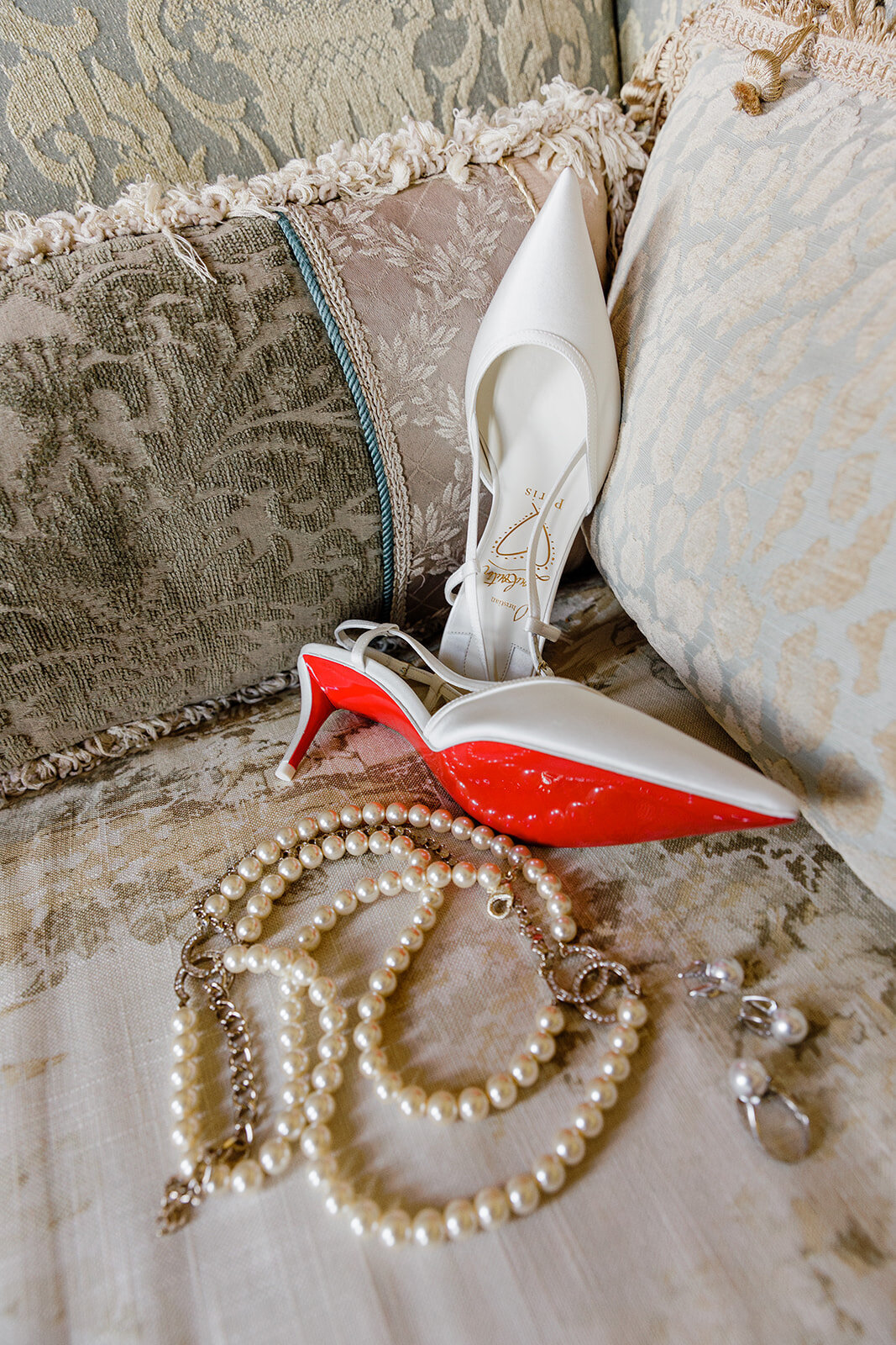 Jimmy-choo-detail-loire-valley-elopement