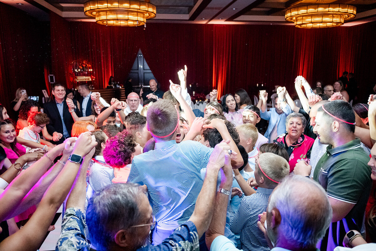 Griffin's Bar Mitzvah by Party Perfect GRIFFIN_GOLDEN_KATHY_THOMAS_PHOTOGRAPHY-71652