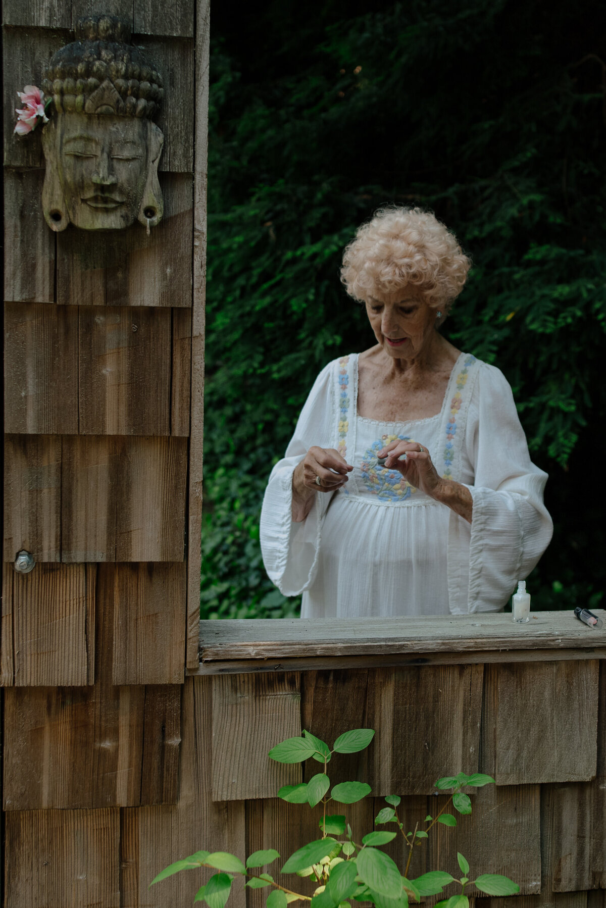 Grandma does her nails before Pamplin Grove redwood wedding