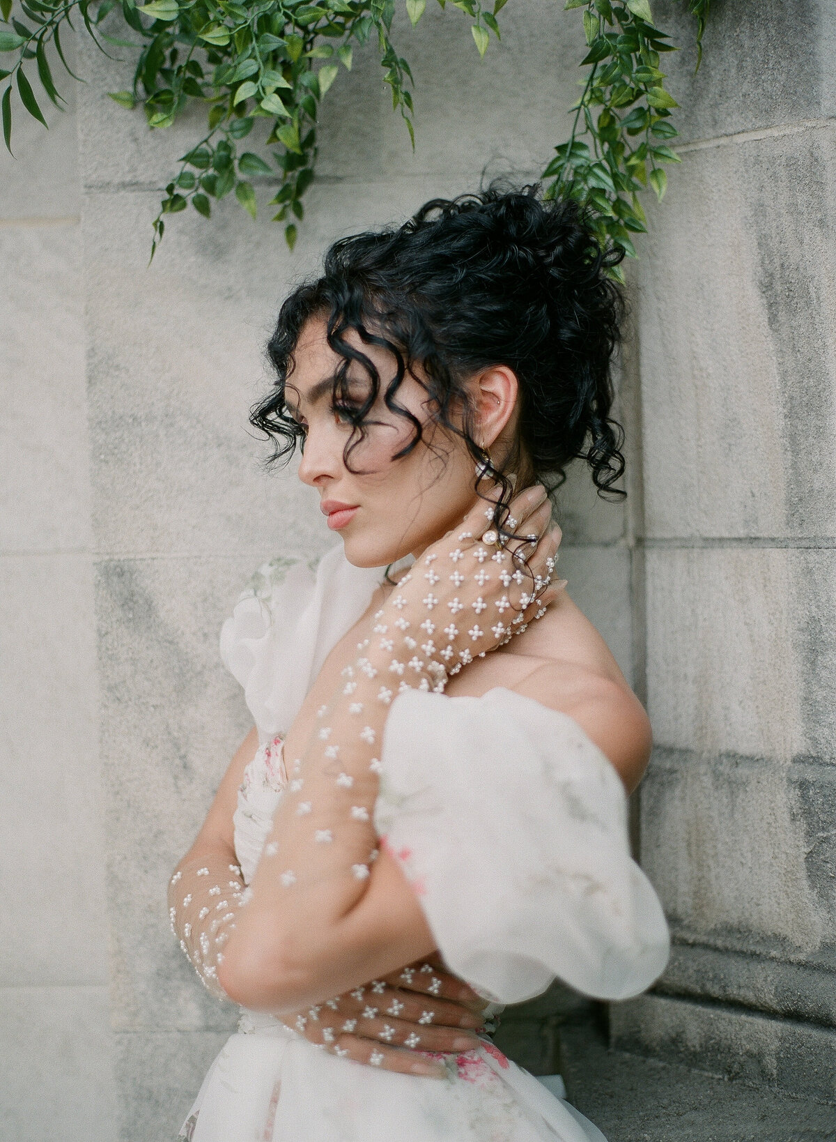 PALERMOPHOTOxMACKMAIN-bride-whitegown-5 12.52.37 PM