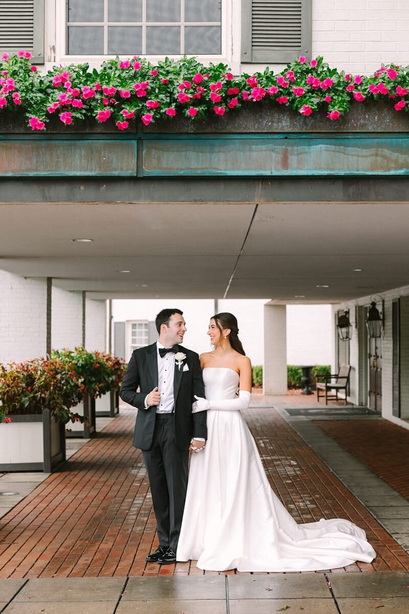 evansville-country-club-wedding-first-look-moment20