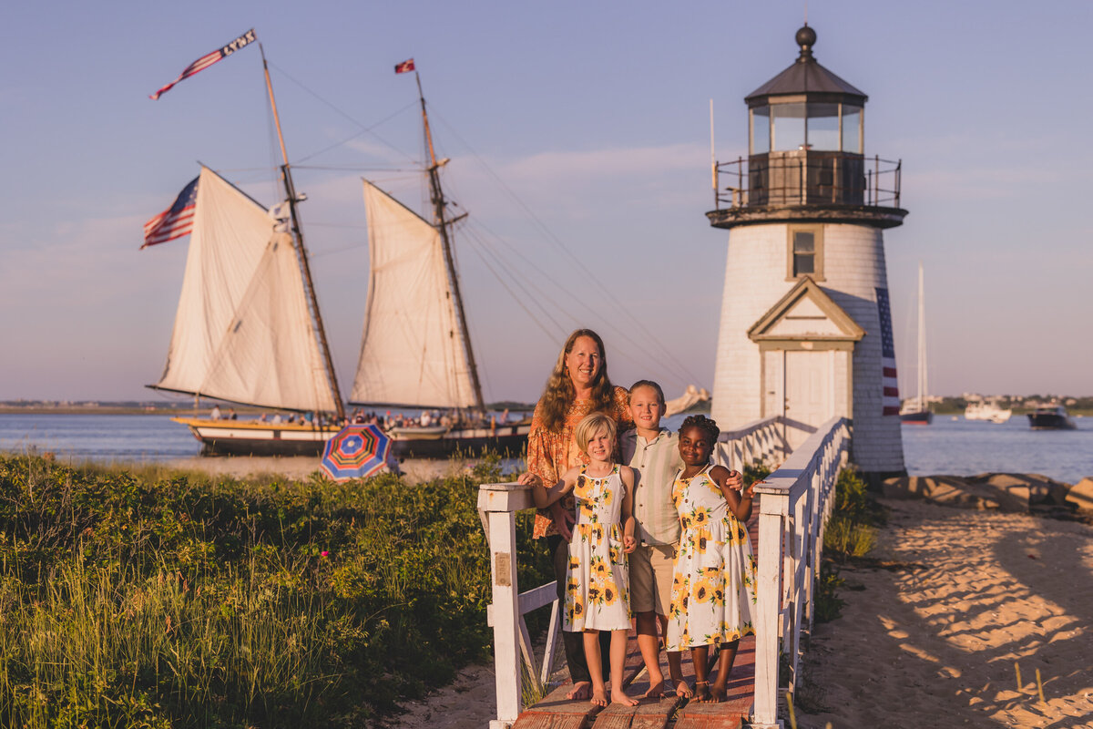 Nantucket Wedding Photographer Katie Kaizer Photography Journalistic Wedding Engagement Photography  FamilyPortraitPortfolio_011_KatieKaizerPhotography