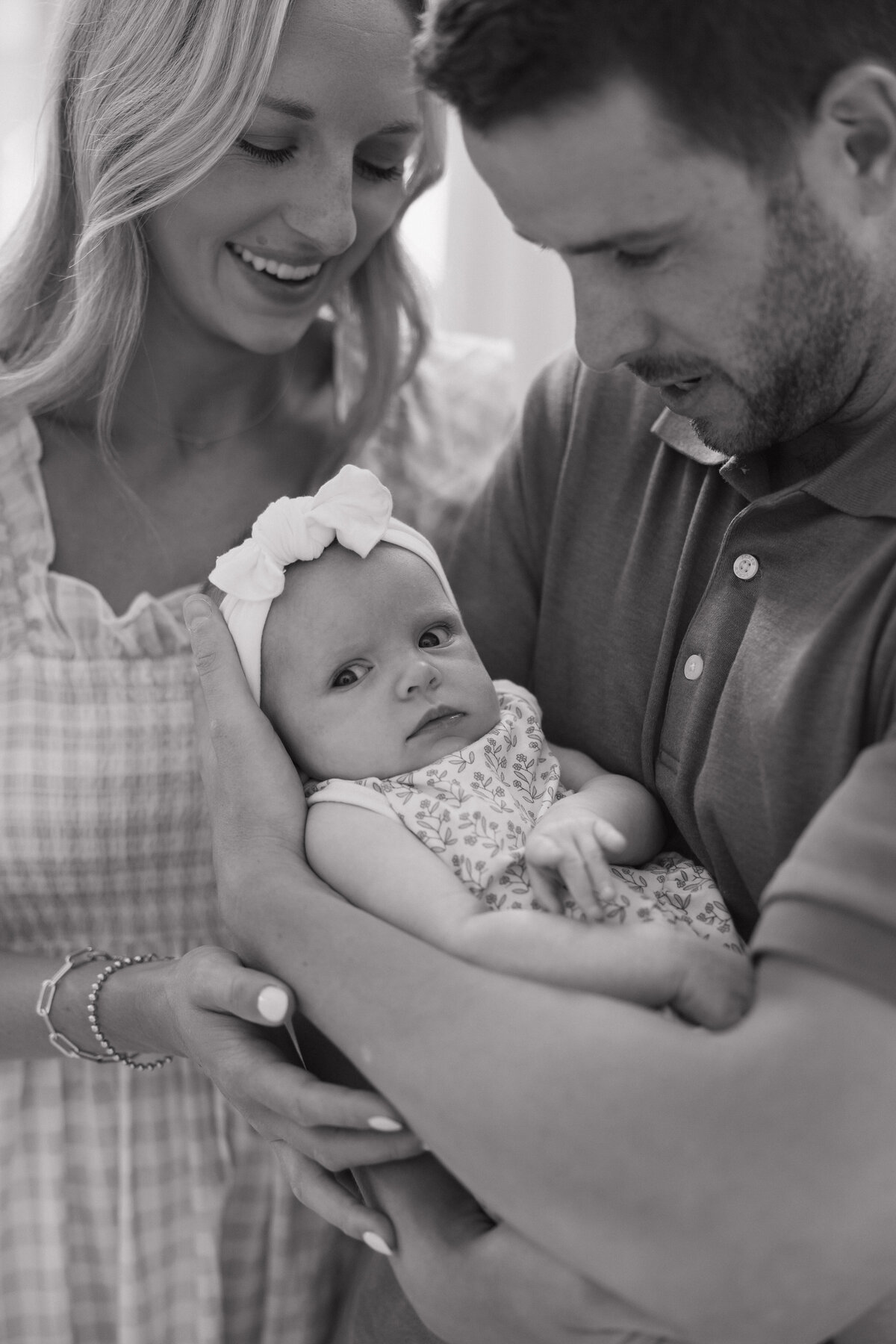 Black and white Indianapolis lifestyle newborn session