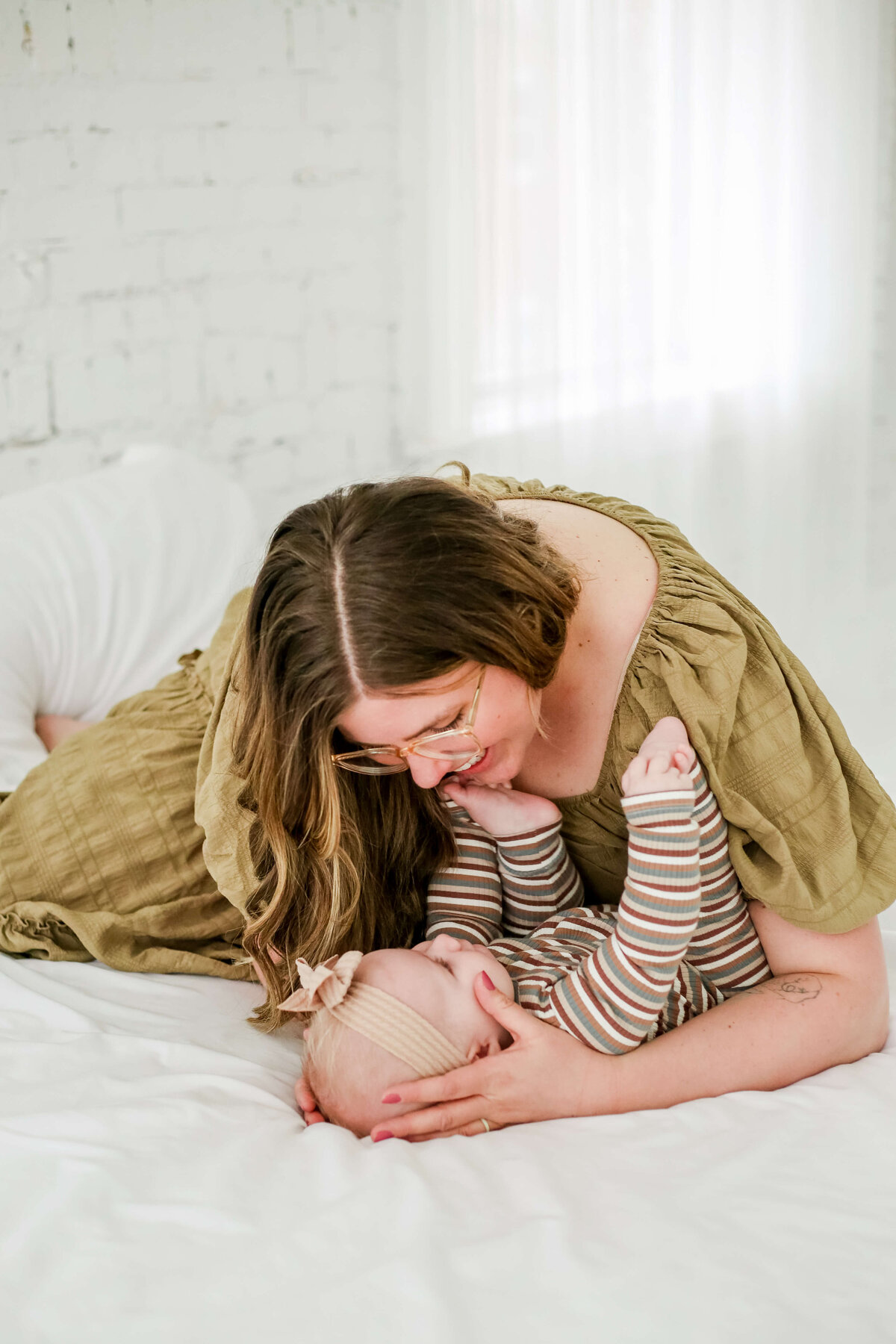 Motherhood-Photography-Tristate-Ohio-Kentucky-Indiana-Motherhood Promo 2023 - Abby-15