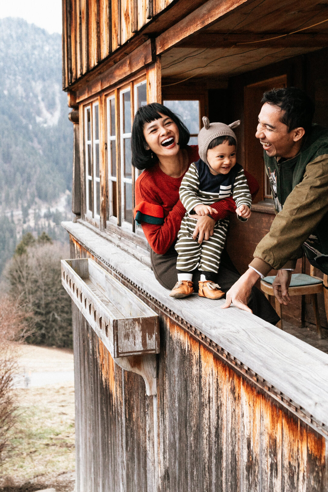 familie-fotografen-grindelwald-berge-mary-fernandez-photography