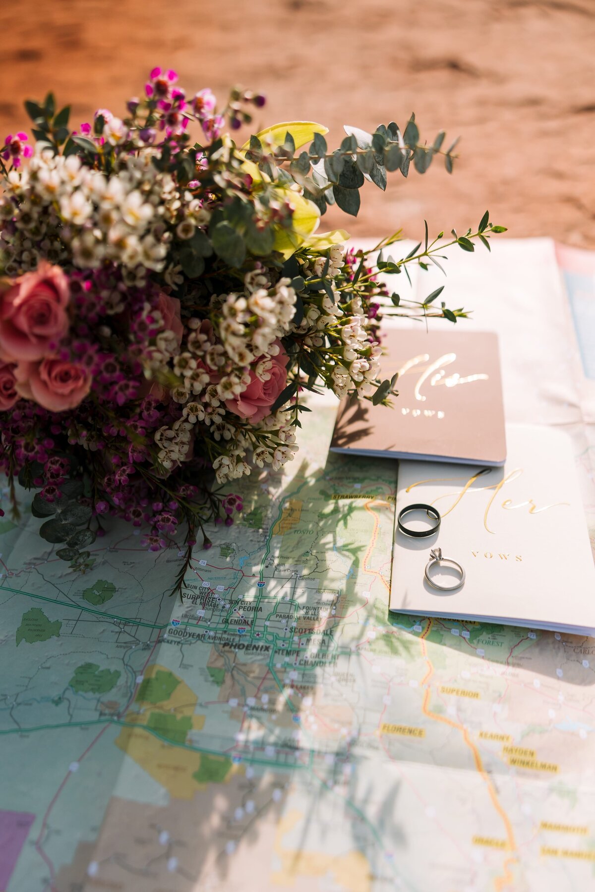 sedona-elopement-ring-bouquet-map-details