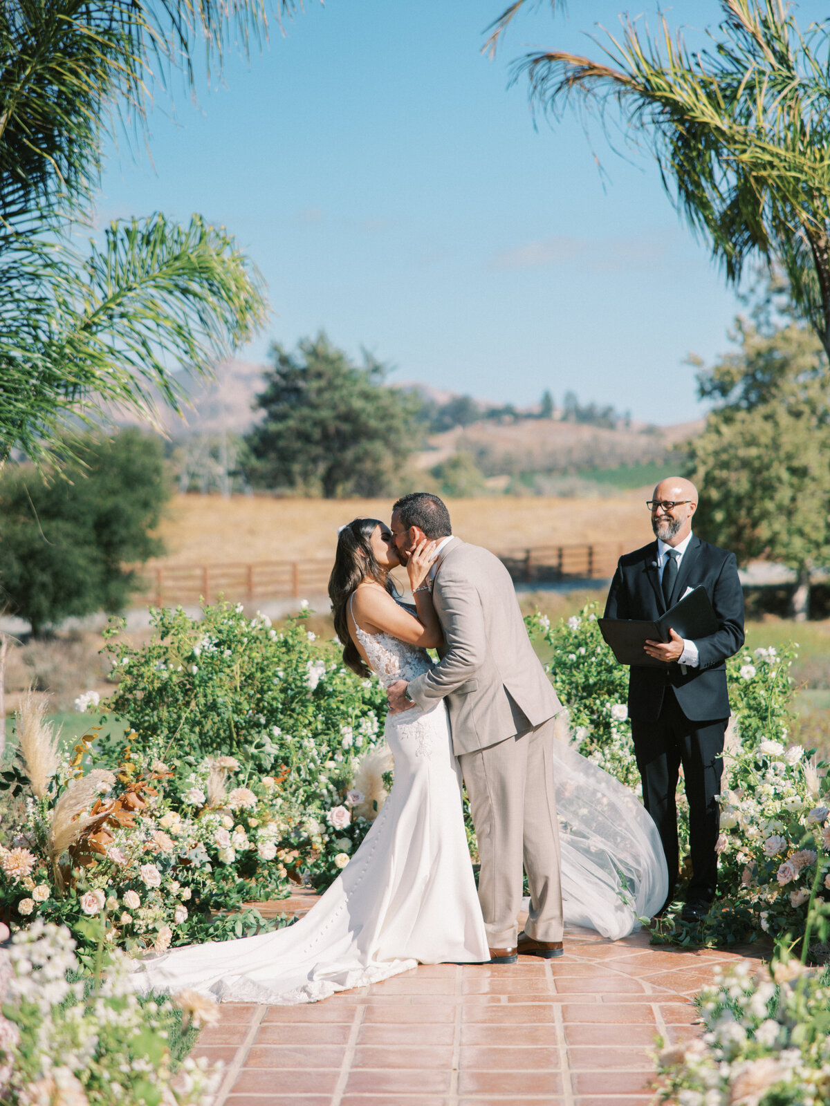La-Lomita-Ranch-Wedding-San-Luis-Obisop-California-Ashley-Rae-Studio-Varley-2022-154