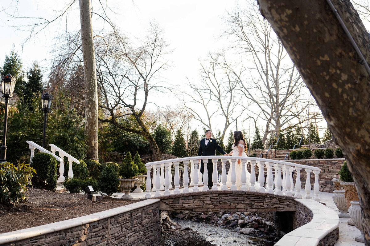 tim-rosalinda-naninas-in-the-park-wedding-portraits-belleville-nj-ralph-depiro-photography-2