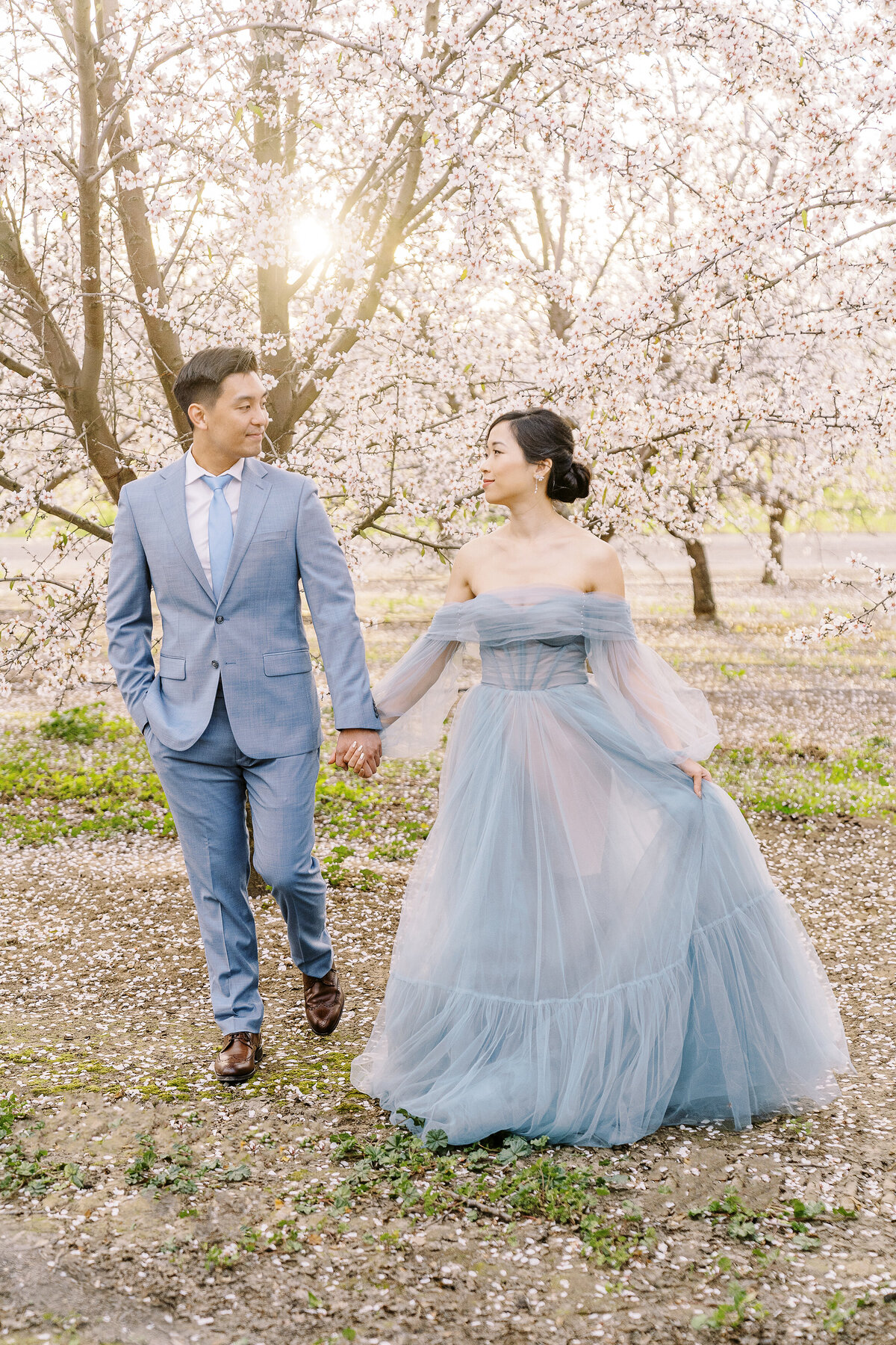 abele-farms-almond-blossom-engagement-4