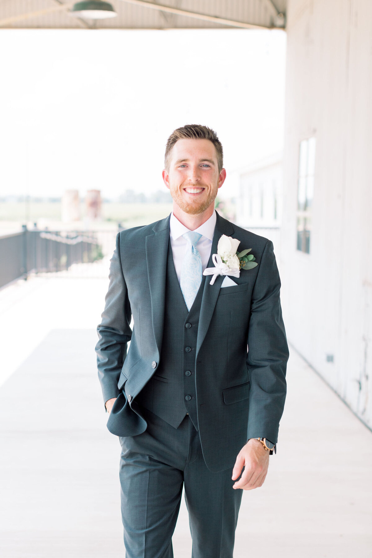 summer-rustic-blue-gin-wedding-29