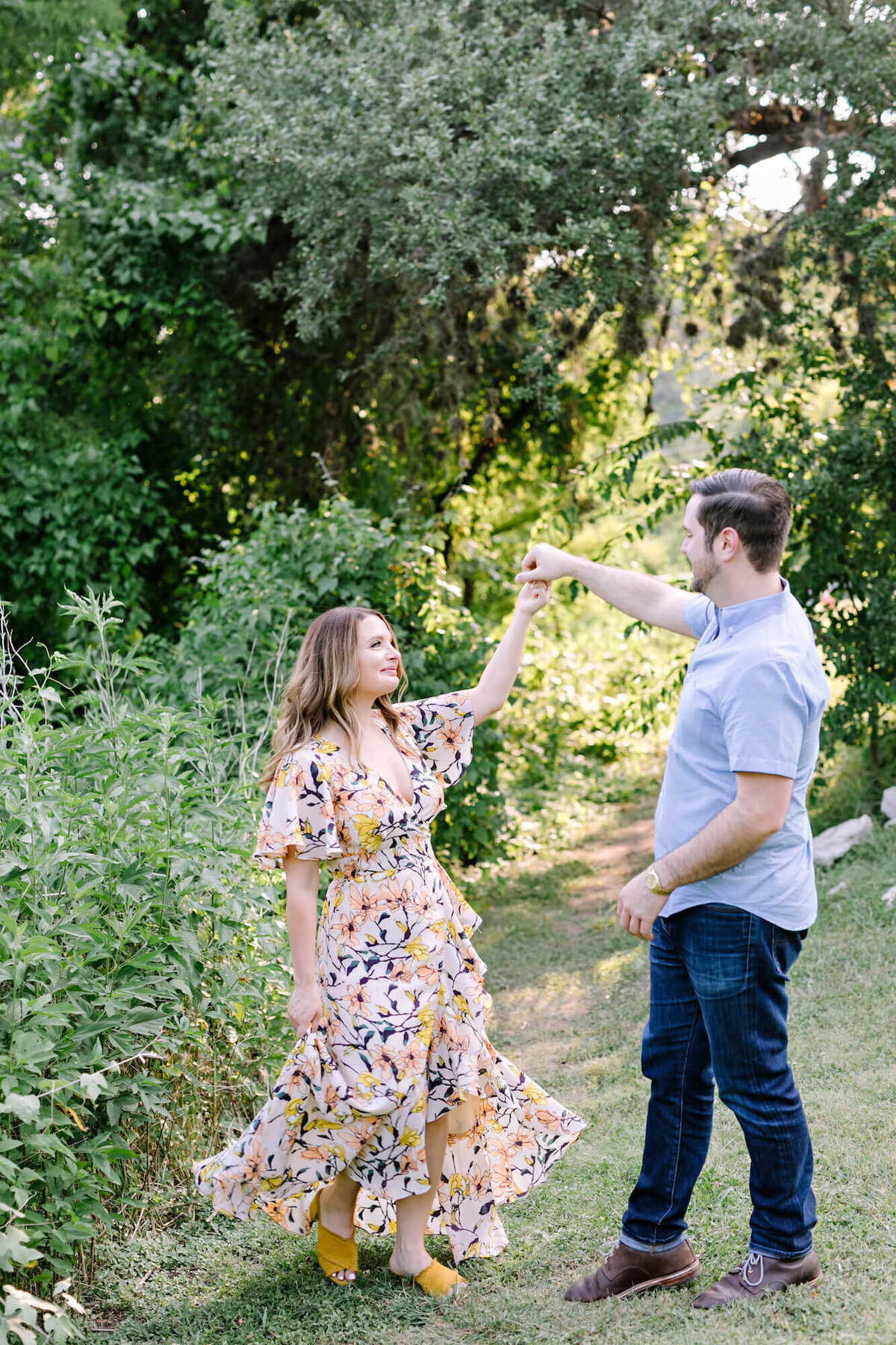 Creekside engagement session in Austin, Texas