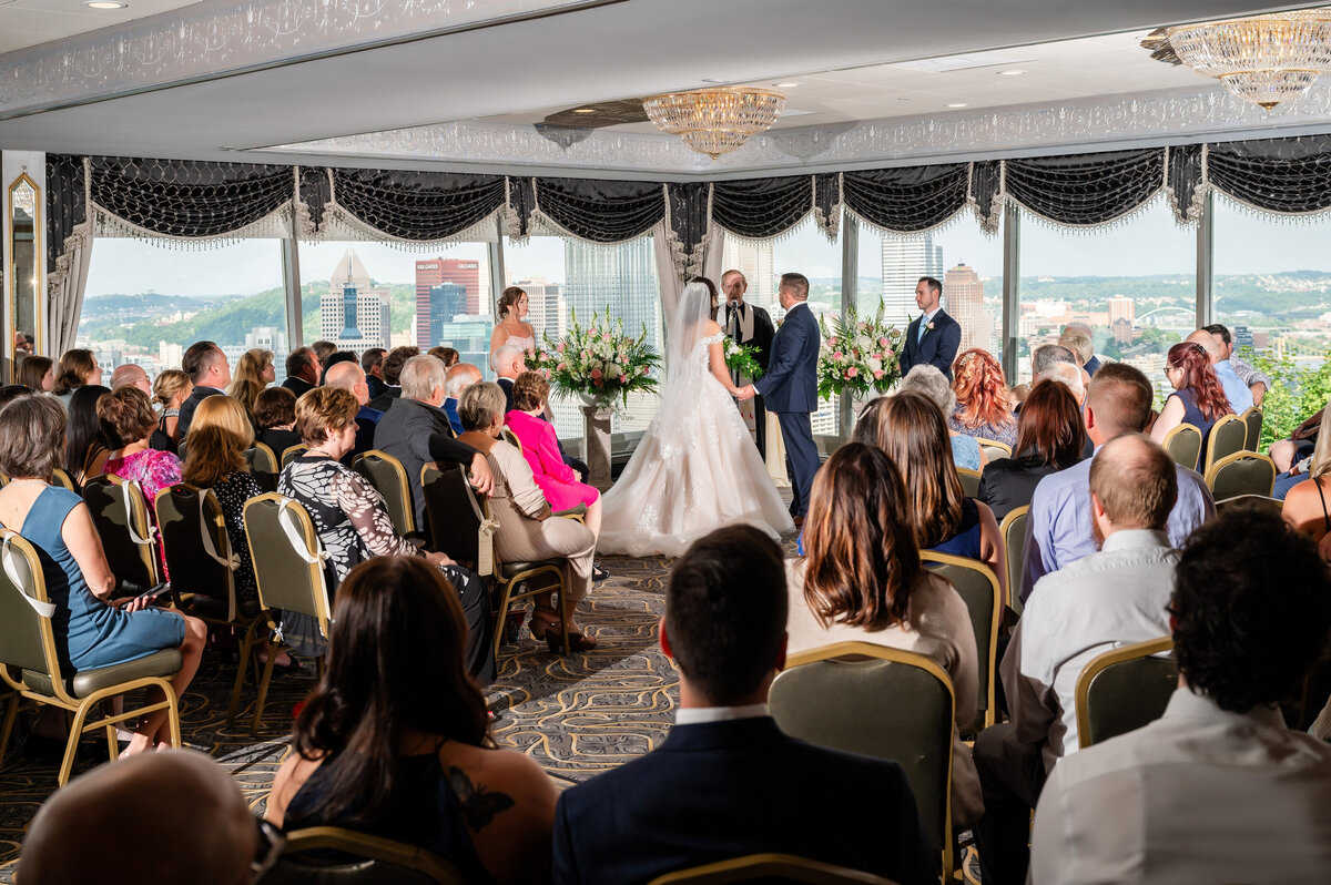 wedding ceremony at lemont restaurant