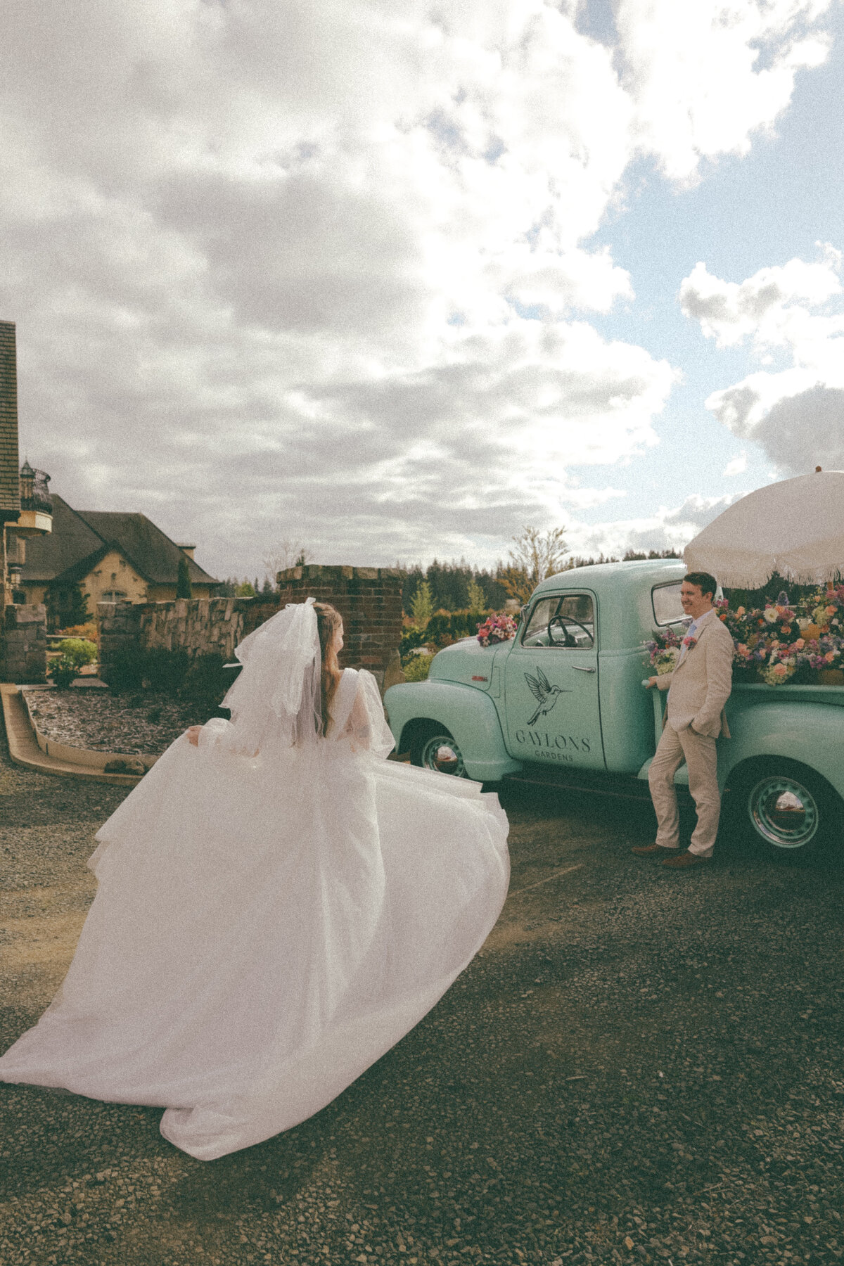 Bride and Groom Beside Vintage Mint Truck at Gavlon’s Gardens | Romantic Oregon Wedding