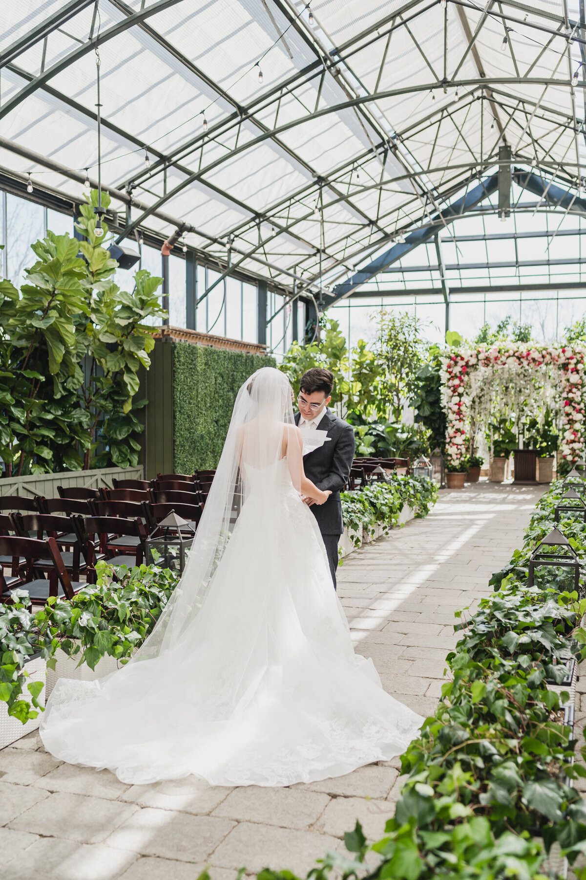 BLUSH AND BLACK SPRING PLANTERRA CONSERVATORY WEDDING IN WEST BLOOMFIELD, MICHIGAN PROVIDED BY KARI DAWSON, TOP-RATED DETROIT WEDING PHOTOGRAPHER, AND HER TEAM27