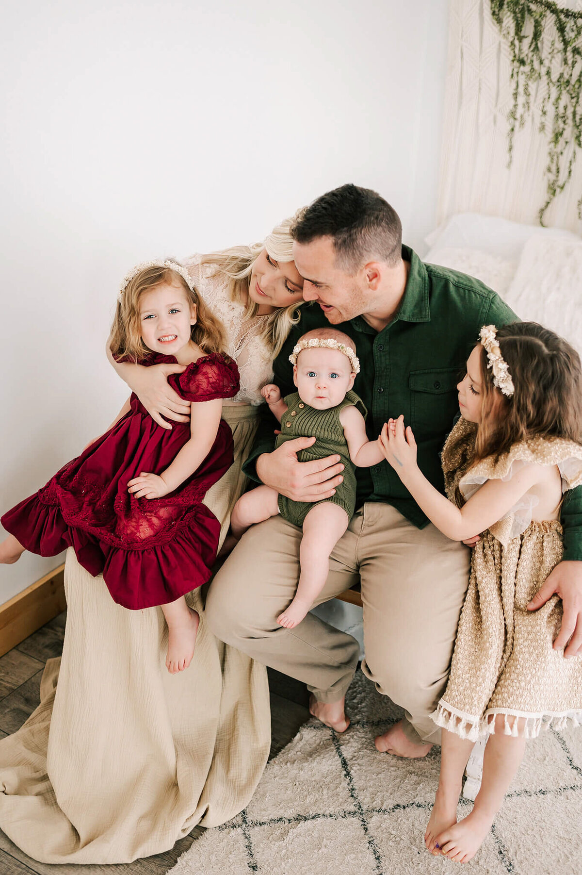 Branson family photography of  family cuddling kids