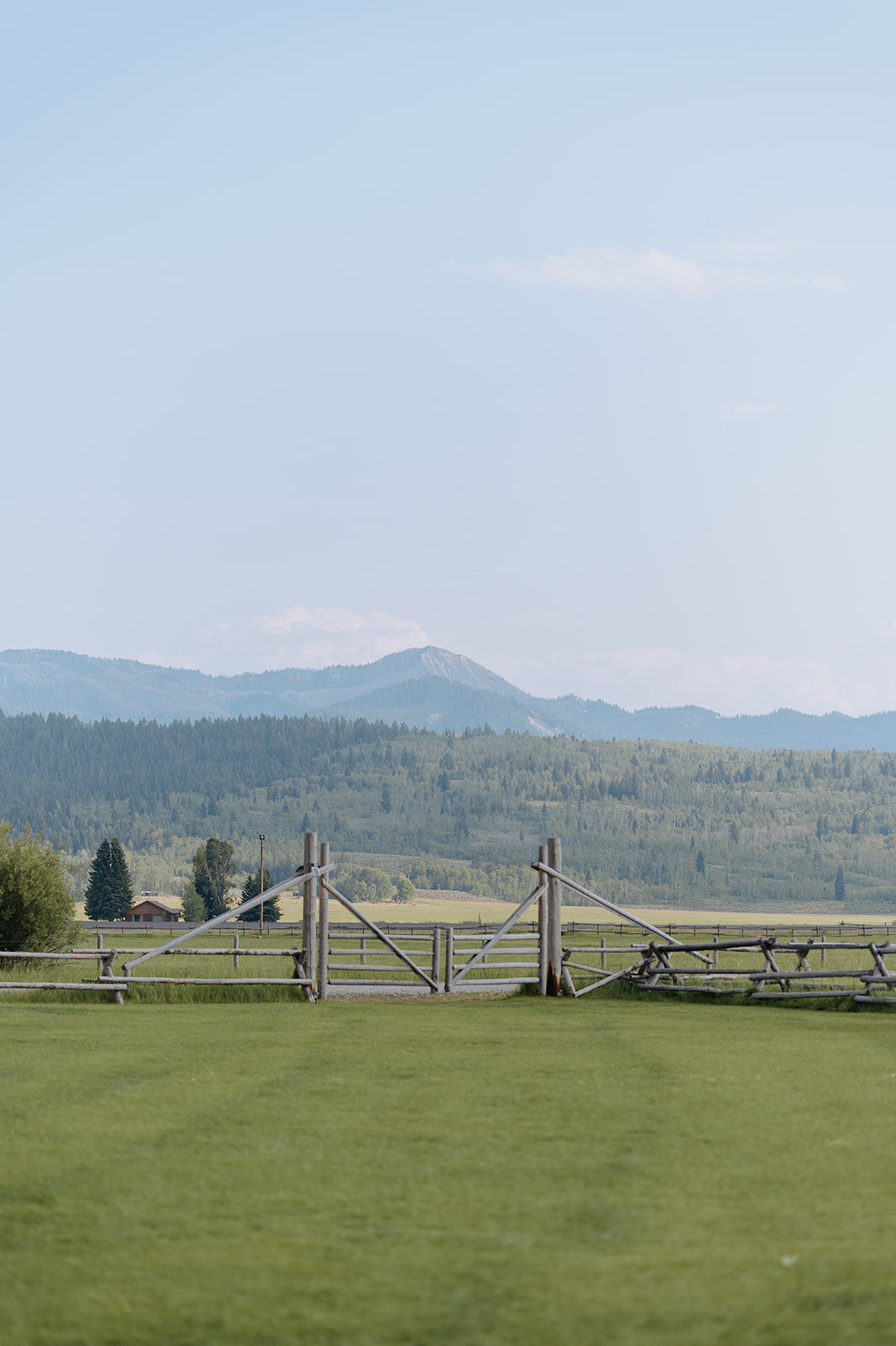 maggie-and-kinsly-diamond-cross-ranch-wedding-493