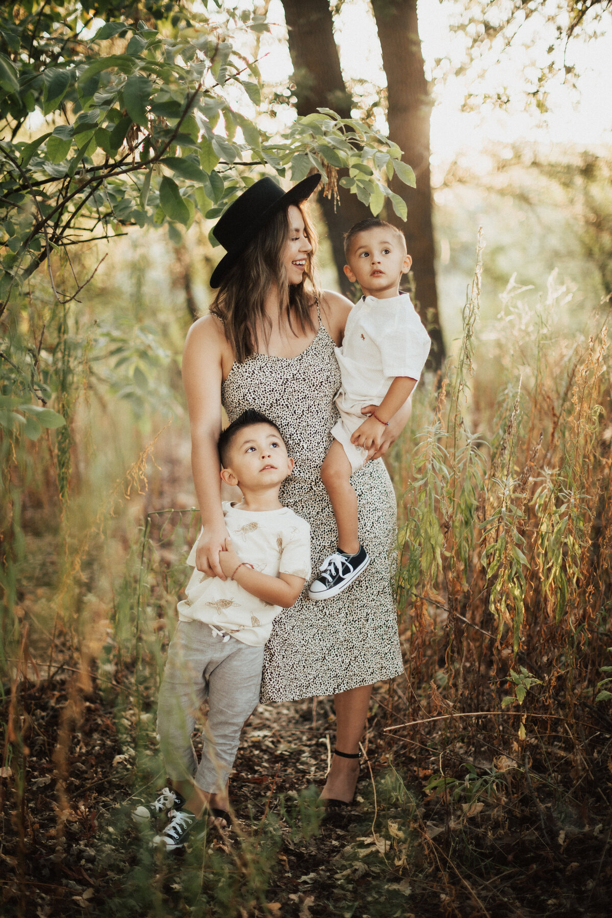 FAMILY-HB1A1446-Edit