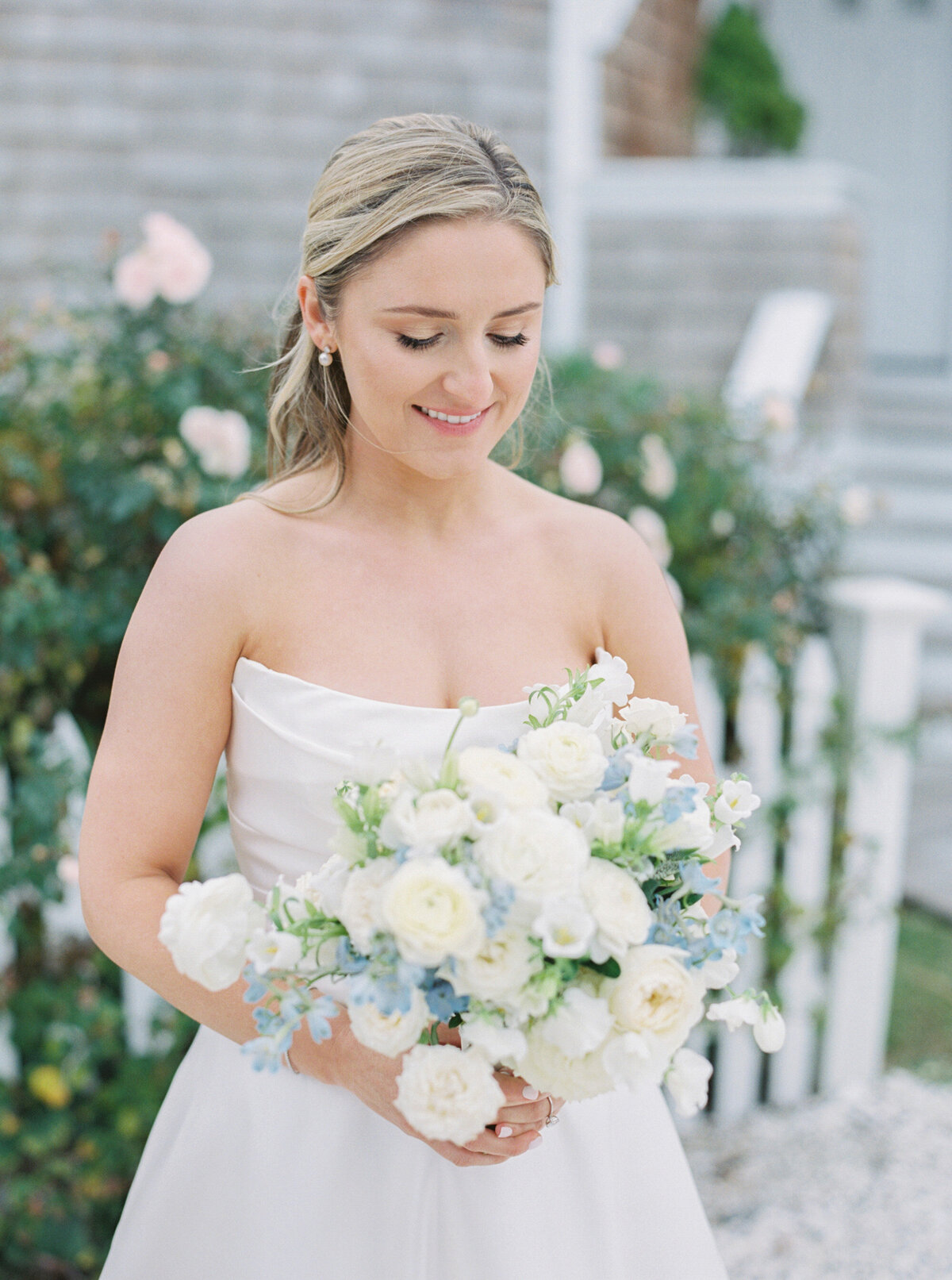 Emily March Photography Wilmington, North Carolina and Destination Wedding Engagement Photographer Heirloom Photography for Memorable Gatherings Light Airy Sentimental Imagery Images Weddings VaughanWedding_0655 copy