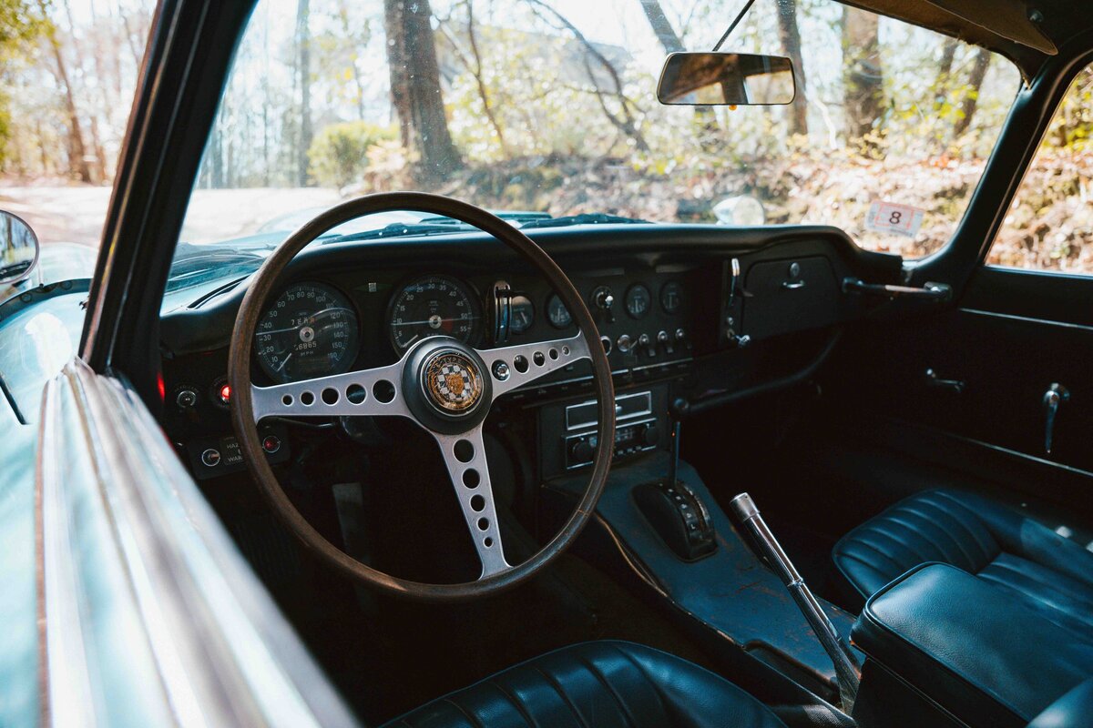 1976 Jag-16