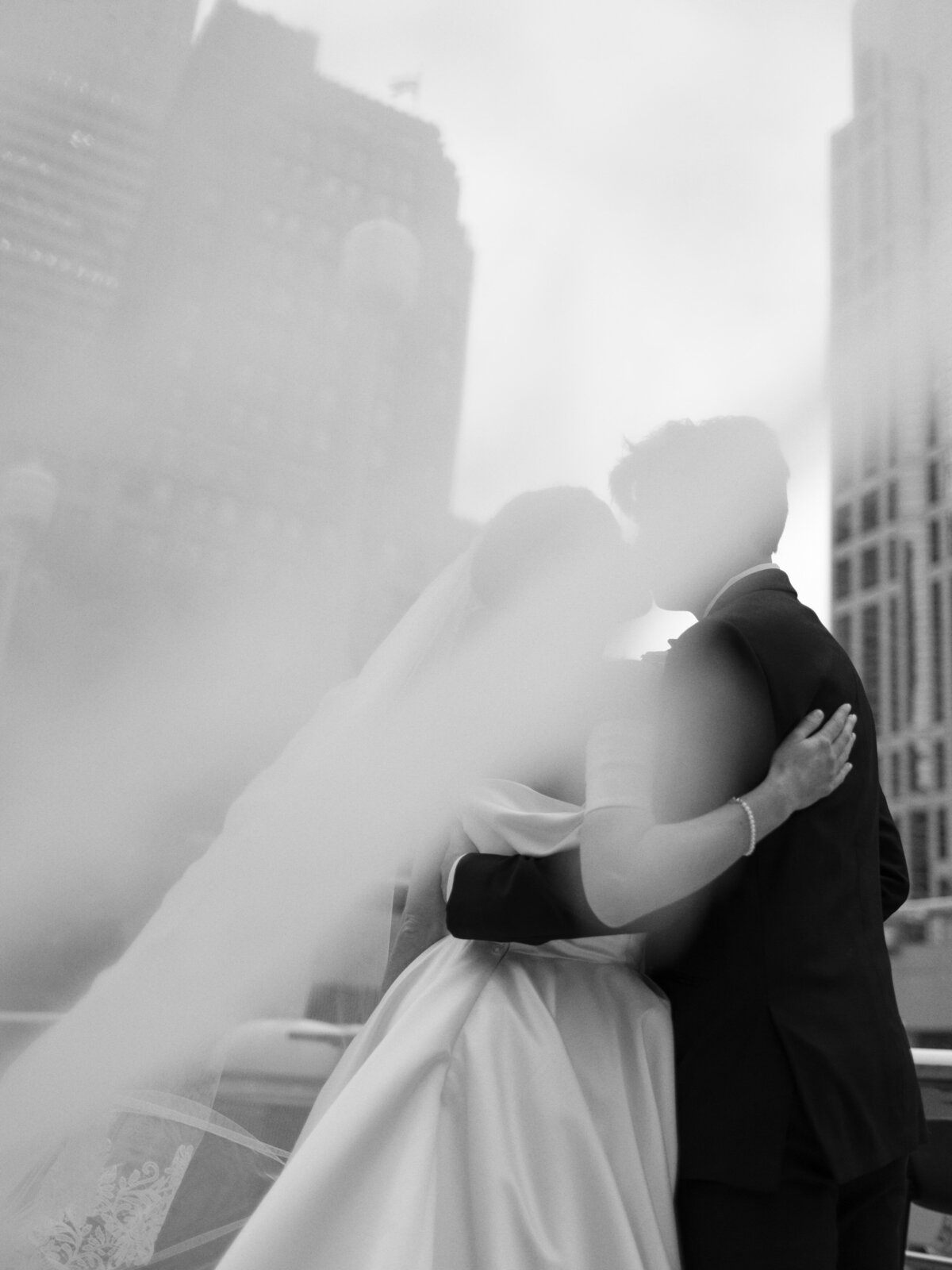 best-seattle-wedding-photographers-the-tenneys-at-washington-athletic-club-28