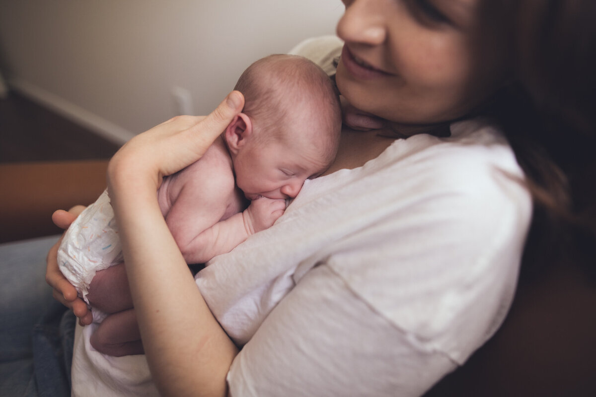 Lindsay-wilson-photography-in-home-newborn-46