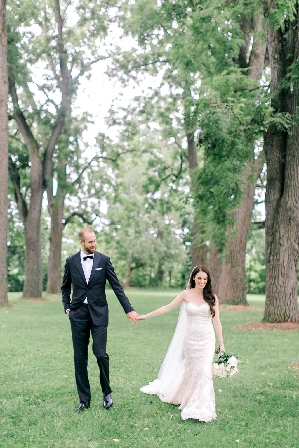 toronto-wedding-soft-airy-photographer-richelle-hunter-anna-rob-elsie-perrin-235