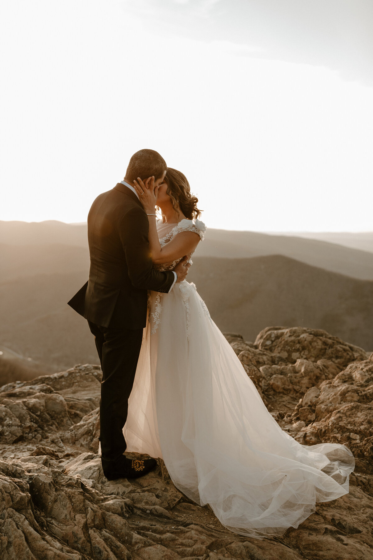 Outdoor Elopement by Richmond VA Wedding Photographer